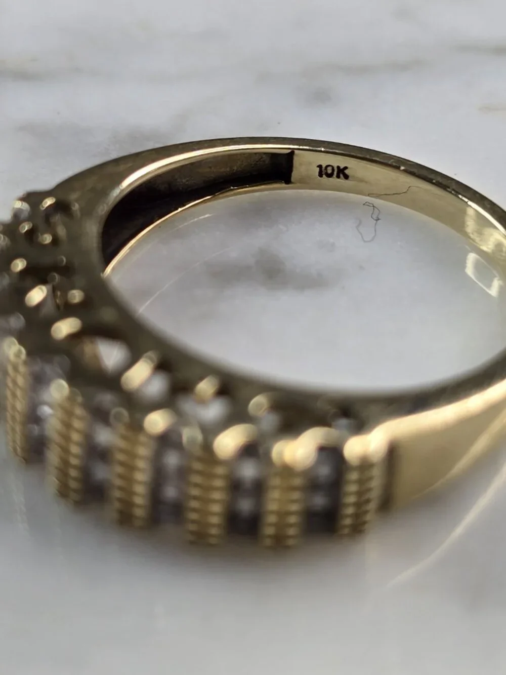 Womens Vintage Estate 10K Yellow Gold Modernist Diamond Ring 2.9g E5192